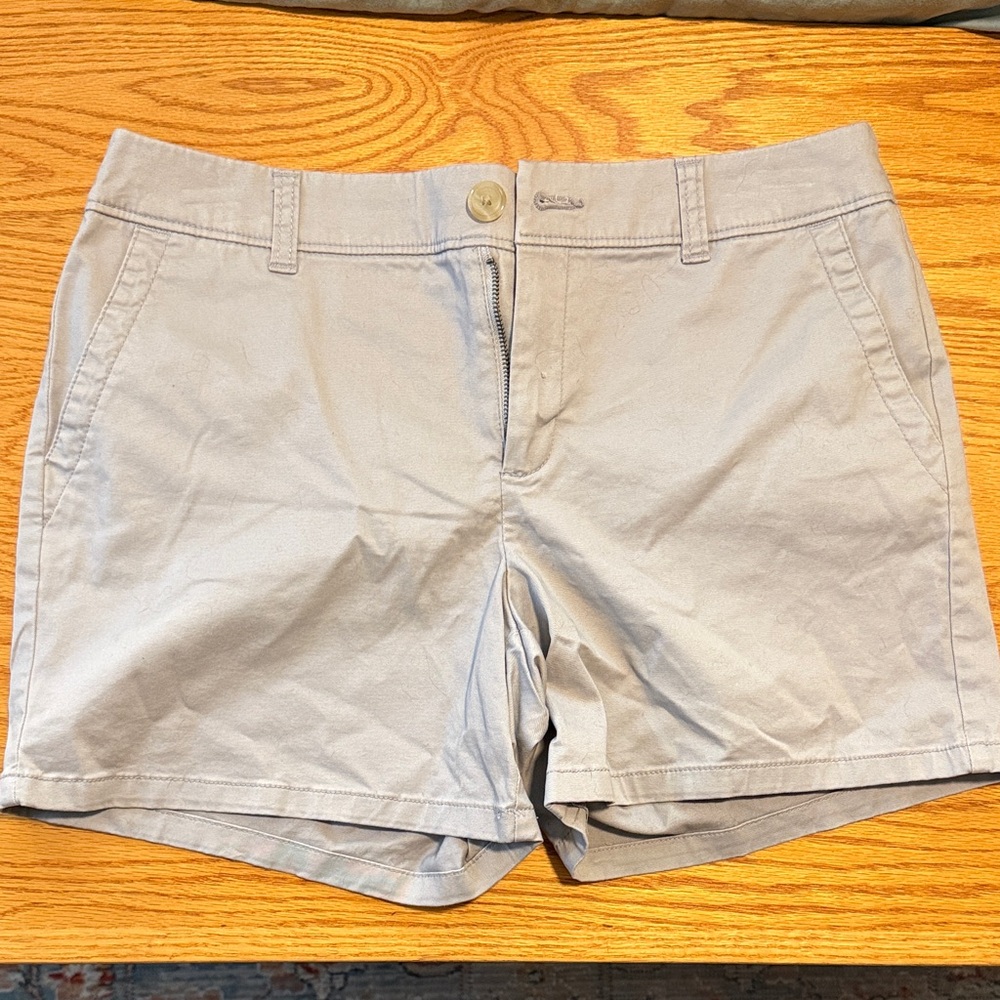 Liz Claiborne Light Gray Women's Shorts